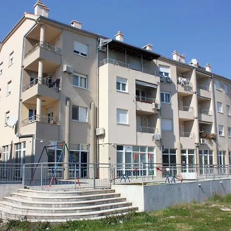 Apartments By The Sea Omis - 6073 Apartment