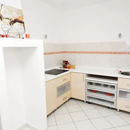 Appartement By The Sea - 6073